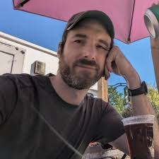 Dan Lathrop's Instagram, Twitter & Facebook