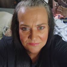 Hi there. My local dentist (who I'm not fully satisfied with) referred me  to Dermot Murnane in Nenagh Co Tipp for tooth extraction. Anyone