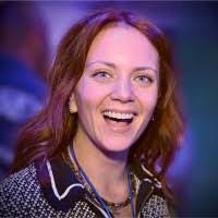 Eliza Bray's Instagram, Twitter & Facebook