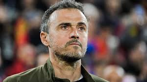 Главный тренер сборной испании луис энрике заявил, что он выпустил на замену на последних минутах дополнительного времени полузащитника родри, чтобы в составе. Luis Enrike Vnov Vozglavil Sbornuyu Ispanii Po Futbolu Rt Na Russkom