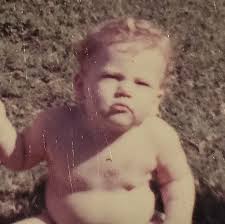 any recommendations for pet friendly insecticides? i have a cat po kasi and  there are lots of cockroaches and it smells po kasi in the apartment i just  moved in.