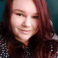 Leanne Dennis's Instagram, Twitter & Facebook