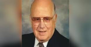 Lloyd W. Holst Obituary