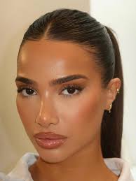 Kacey Gonzalez (kaceygonzalez)