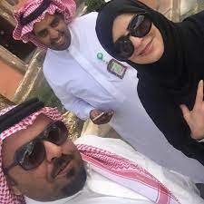 سلفي مع سيد السياحه والاميره بسمه بنت سعود ارشيف fashion square sunglass photography