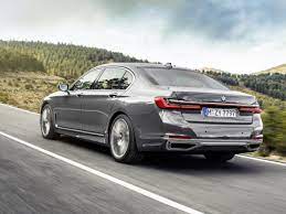 Der innenraum greift mit blauen akzenten das farbthema des exterieurs auf. Bmw 7er Facelift 2019 Ui Neue Ruckleuchten Autonotizen