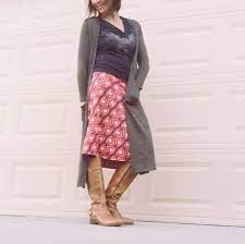 Skirts In Winter Lularoe Azure Skirt Lularoe Sarah Cardigan And Graphic Tee Winter Fashion Outfits Fashion Lula Roe Outfits