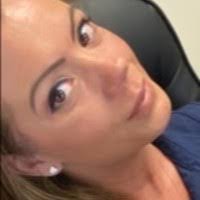 Mandy Dearman's Instagram, Twitter & Facebook