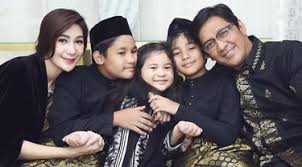Dan, yang sulung, ardio raihansyah taulany kini beranjak remaja. 13 Tahun Pernikahan Andre Taulany Kembali Ingat Janji Suci News Entertainment Fimela Com