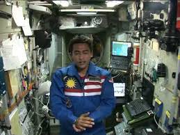 Sheikh muszaphar shukor al masrie bin sheikh mustapha (born 27 july 1972) is a malaysian orthopaedic surgeon and the first malaysian astronaut. Dr Sheikh Muszaphar Shukor Eid Takbeer In Outer Space From Muslim In Space Dvd Youtube