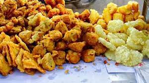 Bagi kamu yang memiliki masalah ini, sebaiknya tidak mengonsumsi makanan dan minuman yang merangsang lambung, seprti makanan yang pedas, minuman bersoda, kopi berlebihan, hingga durian. 3 Jenis Makanan Yang Tak Boleh Dikonsumsi Setelah Vaksin Covid 9 Sonora Id