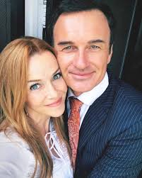 Michelle Westover (@HappyWestover)