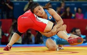 Lucha grecorromana — la lucha grecorromana es un deporte en el cual cada participante intenta derrotar a su rival sin el uso de golpes. Lucha Olimpica Tecnicas