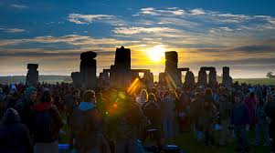 Festeggiamenti per il solstizio d'estate a stonehenge. Cos E Il Solstizio D Estate Wired