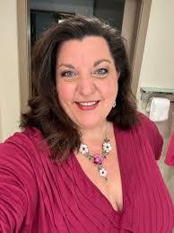 Amy Heppner's Instagram, Twitter & Facebook