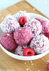 Vegan Berry Bliss Balls Raw Vegan And Gluten Free These Pink Berry Bliss Balls Will Take You Only 5 Healthy Vegan Snacks Vegan Snacks Healthy Protein Snacks
