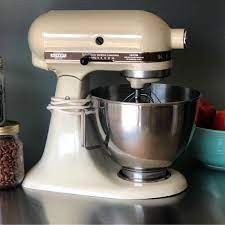 Explore food processors and choppers designed to empower your making and unlock possibilities in the kitchen. I Was Told By R Baking To Post This Here My Mother S Kitchen Aid Mixer She Passed A Few Years Ago So It Is Mine Now This Beauty Is At Least 30 Years Old And