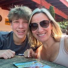 Are parents receiving Football Booster Club emails?