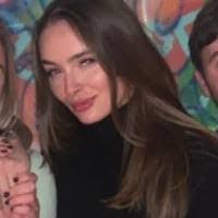 Candis Farrow's Instagram, Twitter & Facebook