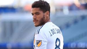 May 11, 2020 · el futbolista jonathan dos santos la lía y publica una foto en la cama con la doble de kylie jenner en la que se le ven los pechos. Es Kylie Jenner Jona Dos Santos En La Cama Con Una Mujer Muy Parecida Tribuna