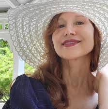 I've always wanted to visit #Prague Thank you @vogueczechoslovakia Dreams  do come true. Share the beautiful city with me 🥰🤩 #AWomanMakesAPlan  #ItsGreatToBe73