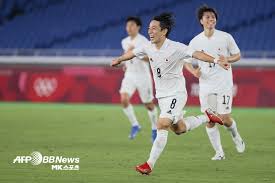 Jul 01, 2021 · 김학범(61) 감독이 이끄는 올림픽 축구 대표팀은 최종 엔트리 작업을 2일 마무리한다. Qpuuqvhyz21r6m