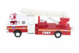 Jun 07, 2021 · code 3 fdny 1:64 scale set. Fdny Pullback Ladder No40 Fire Truck Red Daron Tm857 Diecast Model Toy Car Modeltoycars Com