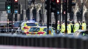 O persoană a murit şi cel puţin 10 oameni au fost răniţi în atac, a anunţat serviciul de ambulanţă din londra, citat de cnn. Un Nou Atentat A Lovit Marea Britanie Statul Islamic A Revendicat Atacul Soldat Cu Zeci De Victime Iar Printre Arestati Ar Fi Si Romani Vezi Filmul Evenimentelor Mobile