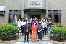 Com apoio da AMAERJ, Fórum de Barra do Piraí ganha uma sala de convivência 