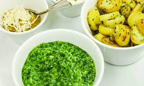 Gründonnerstag kommt von lateinisch dies viridium; Traditionelles Menu An Grundonnerstag Pichlmaiers Zum Herkner