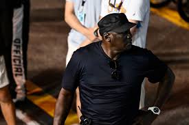 The reason Michael Jordan won't drop the asking price for his Chicago  mansion