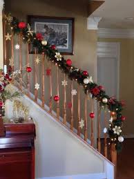 33 Amazing Christmas Stairway Decor Ideas In 2020 Christmas Stairs Decorations Christmas Decorations Diy Outdoor Christmas Staircase Decor