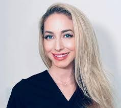 Lori Shute's Instagram, Twitter & Facebook