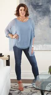Hilary Farr A Canadian And International Home Designer Television Host And Actress She Is Known As The Co Long Hair Older Women Hair Fan Fashion Over Fifty