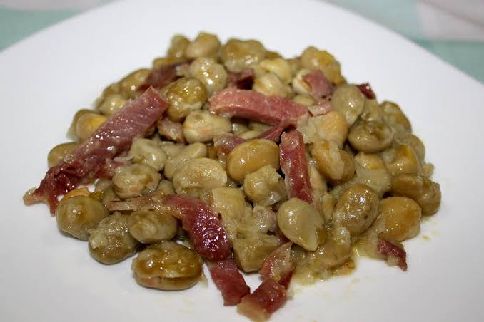 Broad Beans with Beef Ham