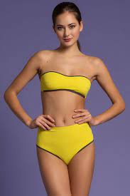 Indossa una tunica in cotone ricamato o un kimono in chiffon con un paio di sandali metallizzati. Alessia B Reggiseno Da Mare A Fascia Paladini Lingerie