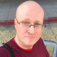 Good god my brain mixed him and Chris PINE up and i thought “CHRIS PINE DID  WHAT?! 😭😭”