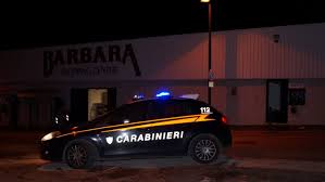 Barbara Assalto Al Bancomat Della Ubi Banca Malviventi In Fuga Con 25 Mila Euro Milano Barbaro Bottino