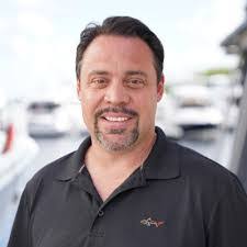 Shelly Pond's Instagram, Twitter & Facebook