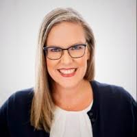 800+ "Paula" profiles