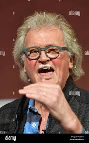 Uk wetherspoon hi-res stock photography and images