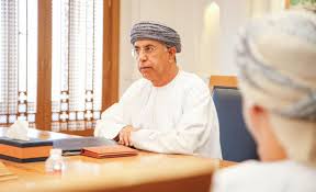 وزارة القوى العاملة المصرية هي إحدى الوزارات المصرية، وهي المسئولة عن التشغيل وعلاقات العمل والتدريب المهنى ورعاية القوى العاملة وإدارة السلامة والصحة المهنية وعلاقات العمل الخارجية. ÙˆØ²Ø§Ø±Ø© Ø§Ù„Ø¹Ù…Ù„ Ø³Ù„Ø·Ù†Ø© Ø¹ Ù…Ø§Ù† Pa Twitter Ø³Ø¹Ø§Ø¯Ø© Ø­Ù…Ø¯ Ø¨Ù† Ø®Ù…ÙŠØ³ Ø§Ù„Ø¹Ø§Ù…Ø±ÙŠ ÙˆÙƒÙŠÙ„ ÙˆØ²Ø§Ø±Ø© Ø§Ù„Ù‚ÙˆÙ‰ Ø§Ù„Ø¹Ø§Ù…Ù„Ø© Ù„Ø´Ø¤ÙˆÙ† Ø§Ù„Ø¹Ù…Ù„ ÙŠØ¬ØªÙ…Ø¹ Ø¨Ù…Ù…Ø«Ù„ÙŠ Ø§Ù„Ø¬Ù‡Ø§Øª Ø§Ù„Ø­ÙƒÙˆÙ…ÙŠØ© Ø­ÙˆÙ„ ØªØ·Ø¨ÙŠÙ‚ Ù†Ø³Ø¨ Ø§Ù„ØªØ¹Ù…ÙŠÙ† Ø¹Ù„Ù‰ Ø§Ù„Ø´Ø±ÙƒØ§Øª Ø§Ù„Ù…ØªØ¹Ø§Ù‚Ø¯Ø© Ù…Ø¹Ù‡Ø§ ÙˆØ°Ù„Ùƒ Ø¨Ù†Ø§Ø¡ Ø¹Ù„Ù‰