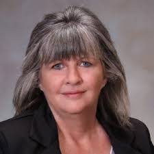 Lisa Schoonover's Instagram, Twitter & Facebook