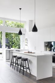 Cuisine Blanc Et Noir 40 Propositions Qui Donnent Envie D Essayer Contraste Cuisines Design Cuisine Blanche Cuisine Moderne