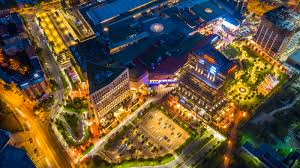 The venue can house up to 4 people and consists of 1 bedroom and 1 bathroom. Iulius Town TimiÈoara FuncÈioneazÄ DupÄ Un Nou Program Cu Ample MÄsuri De SiguranÈÄ Tion