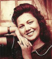 Eleanor Demarco's Instagram, Twitter & Facebook