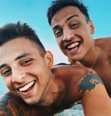 Chi c'è nel cast e chi saranno i nuovi naufraghi. Lo Stanno Bullizzando Tutti Attacco Diretto All Isola Dei Famosi