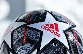 Thin graphic of the adidad finale istanbul 2021 appears inside the silver panels and the stars are outlined in black. Adidas Unveil The Finale Istanbul 21 Ucl Official Match Ball Soccerbible