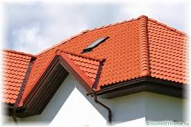 Kelebihan dari atap logam dibanding genting beton dan bahan atap lainnya adalah sangat ringan, beratnya hanya 1/10 dari genting beton. Harga Bahan Bumbung 314167 Info