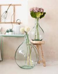 Voici nos meilleures idées déco ! Dame Jeanne 10 Idees Deco Et 5 Conseils Pratiques Deco Idee Deco Decoration
